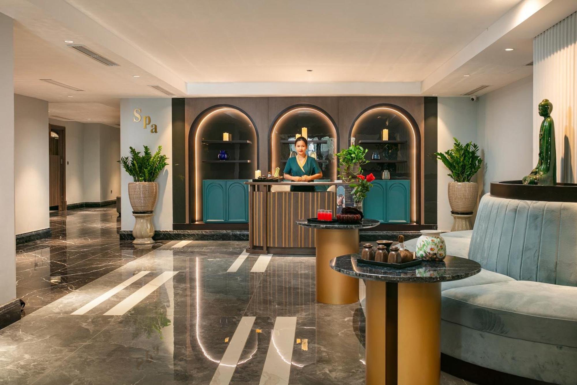 May De Ville Lakeside Hotel — Photos 2