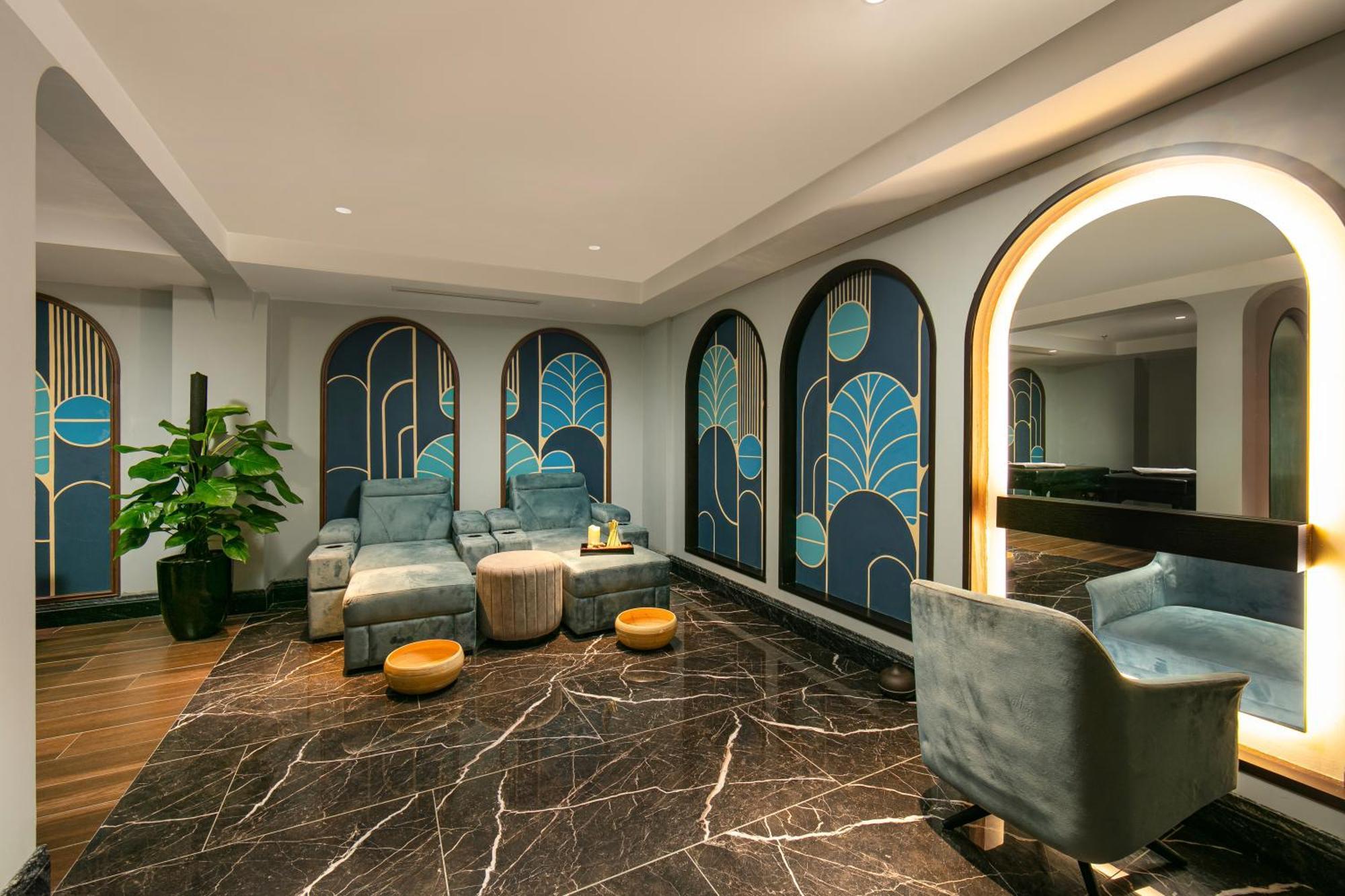 May De Ville Lakeside Hotel — Photos 3